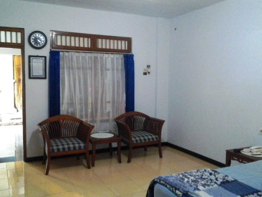 Hotel Wisma Djaja Syariah Bojonegoro Room photo