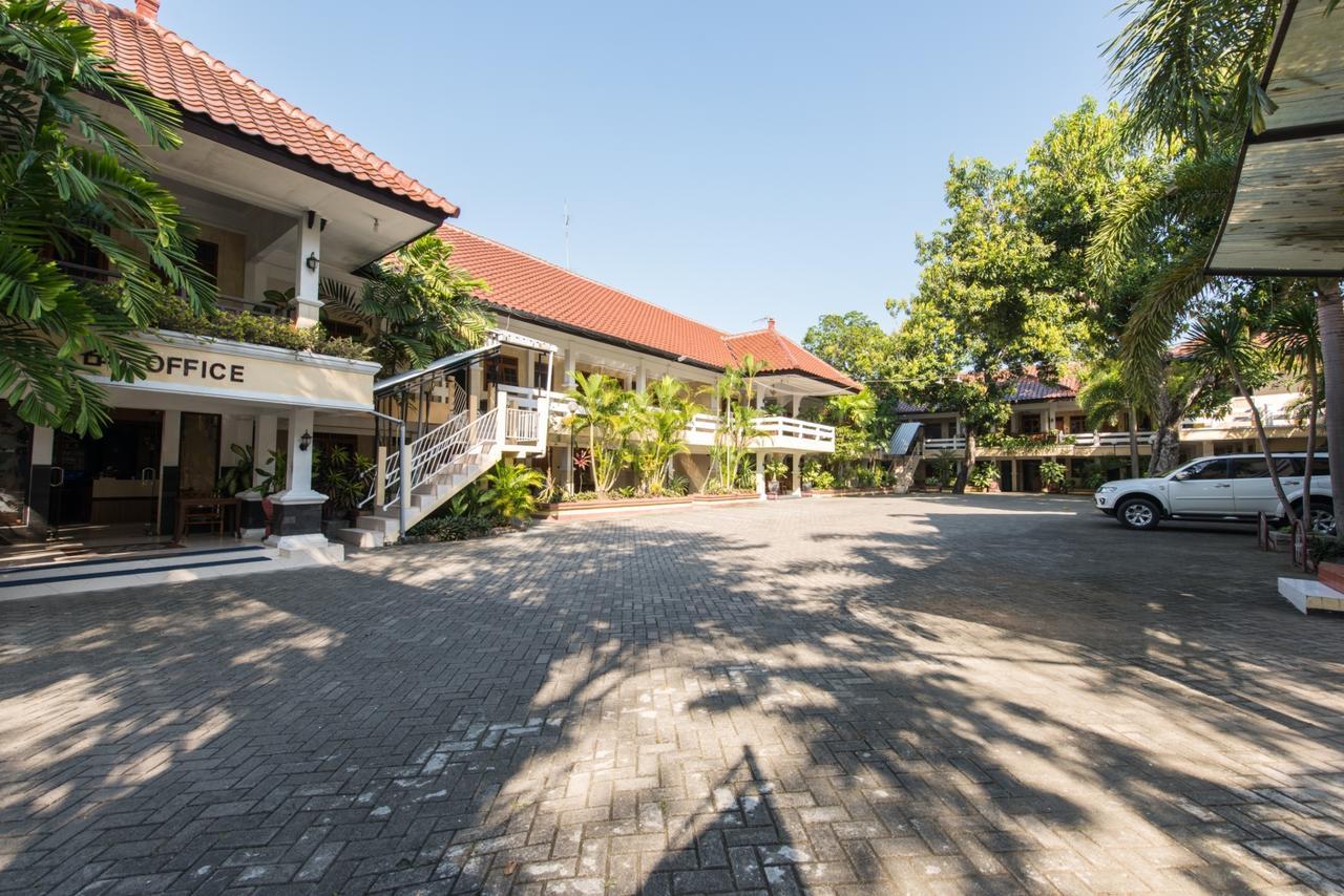 Hotel Wisma Djaja Syariah Bojonegoro Exterior photo