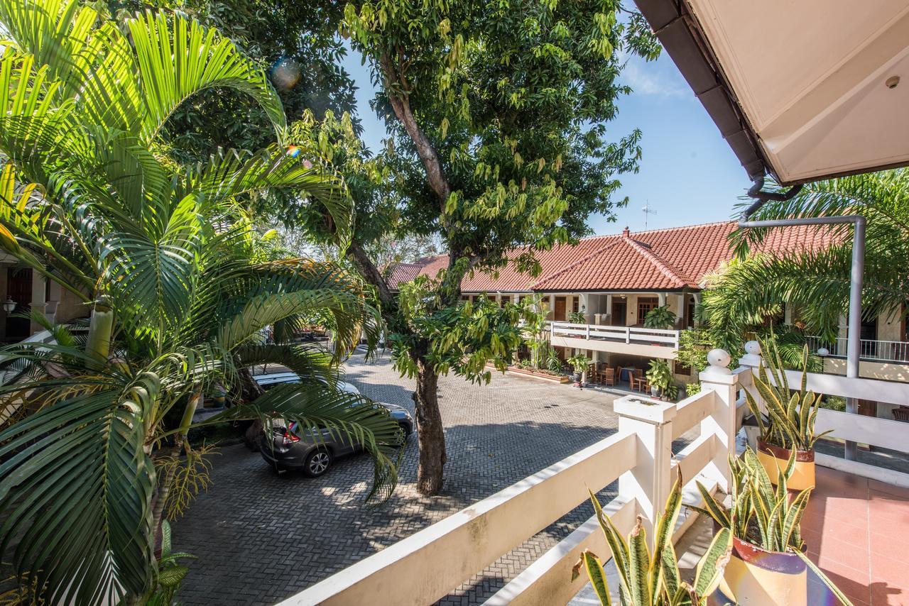 Hotel Wisma Djaja Syariah Bojonegoro Exterior photo